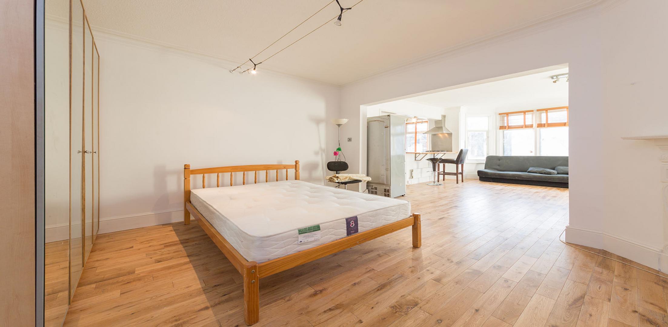 Modern Apartment Randolph Avenue, Maida Vale